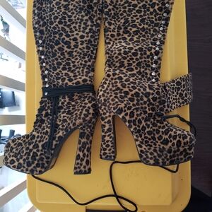 Classified Leopard Print Heeled Boots